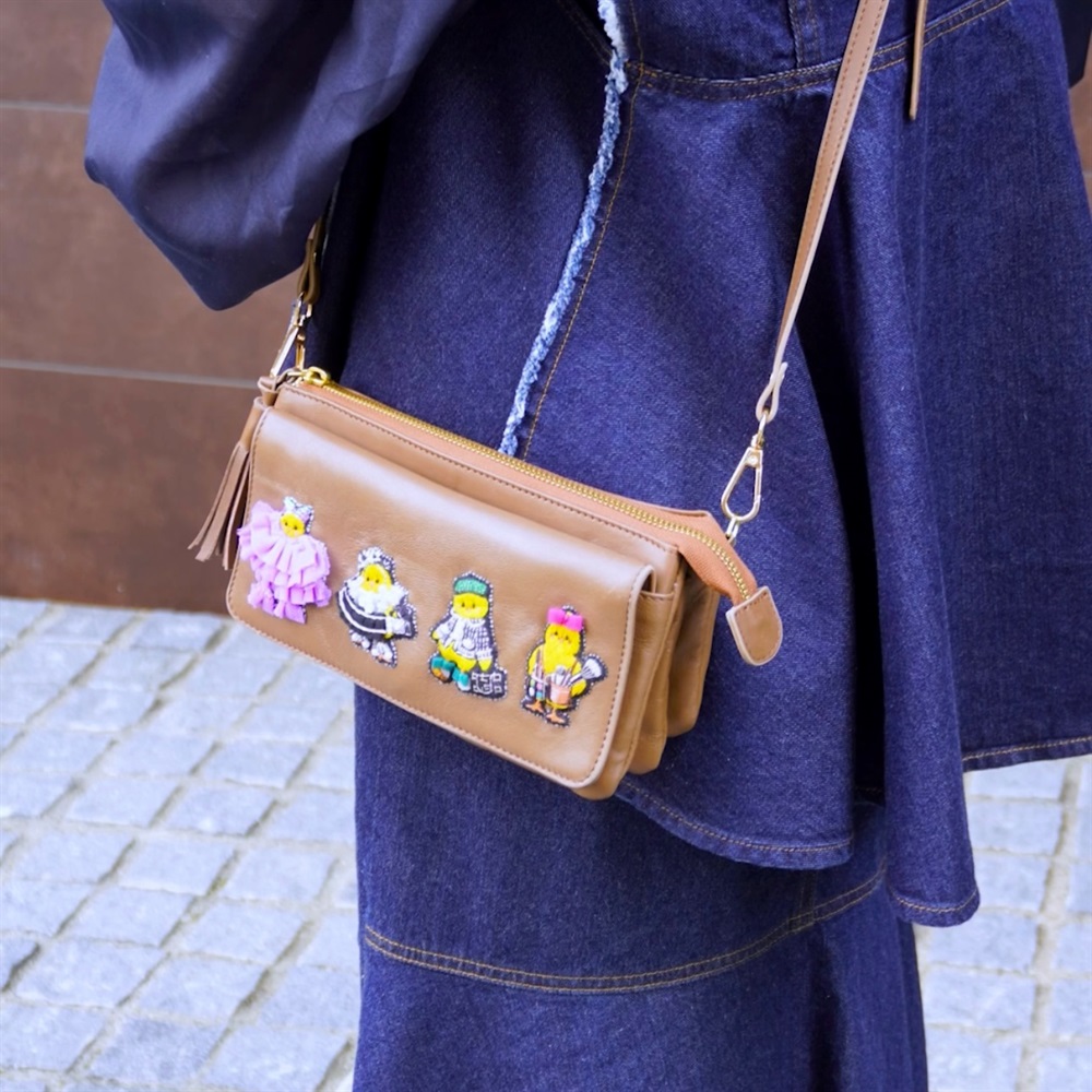 ピヨコレ刺繍のお財布ショルダーバッグ 詳細画像